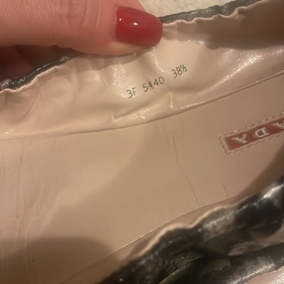 Excellent condition flats - Picture 4 of 4